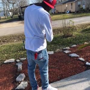 Meet your Posher, Derrick